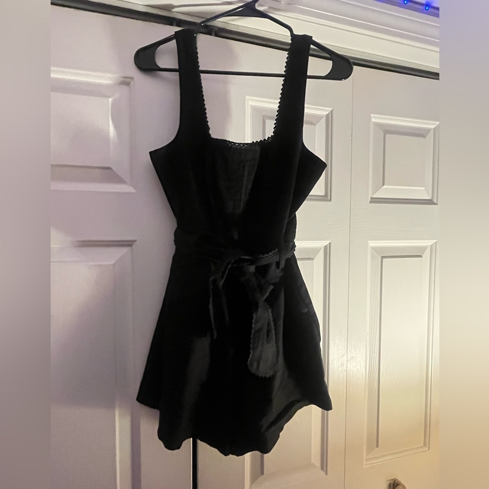 House of Harlow 1960 Black Romper with corset bodice lace trim neckline SMALL